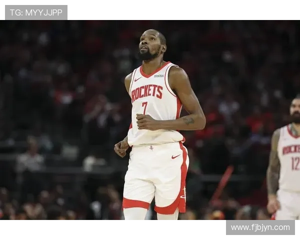 杜兰特回应前NBA球员批评阿门斗殴事件引发热议与争论